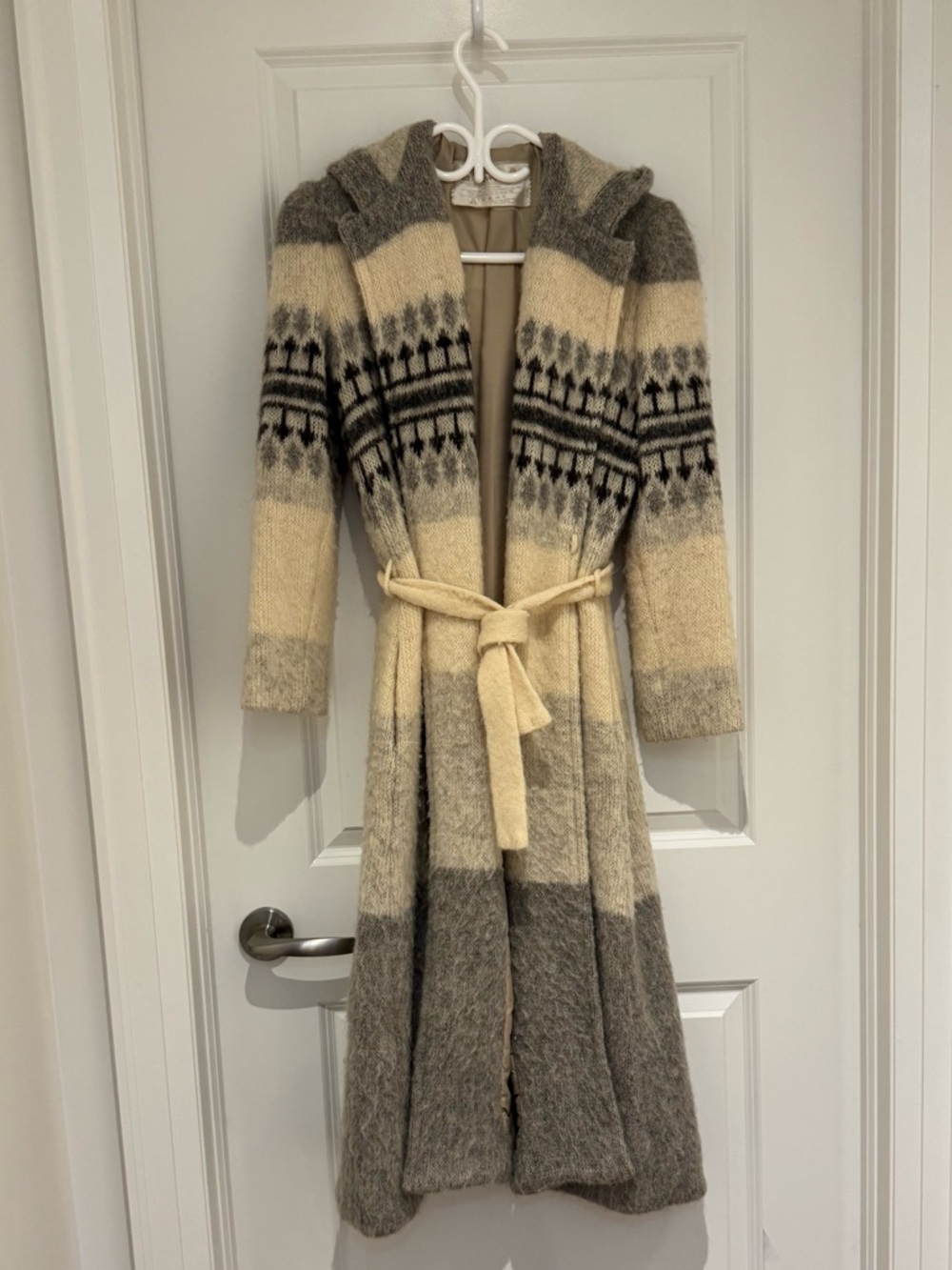 Vintage Alafoss Icewool Hooded Belted Coat – XS